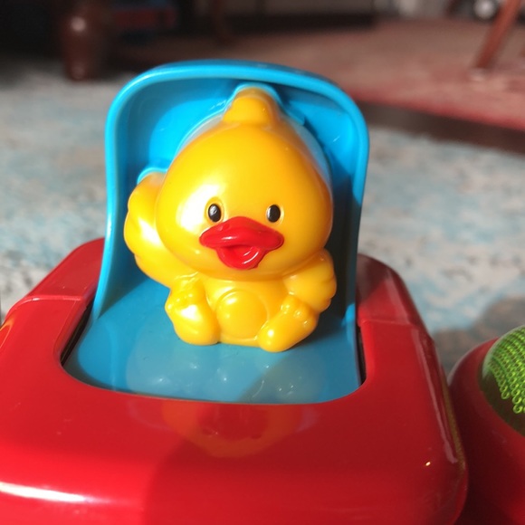 Vtech Roll and Surprise Animal Train - Picture 4 of 5